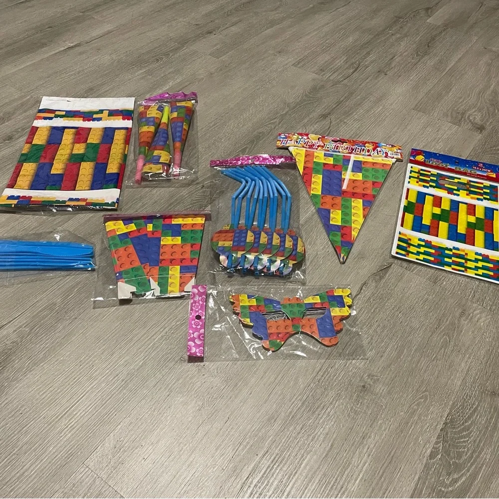 ***2/$15*** Bundle of Party supplies